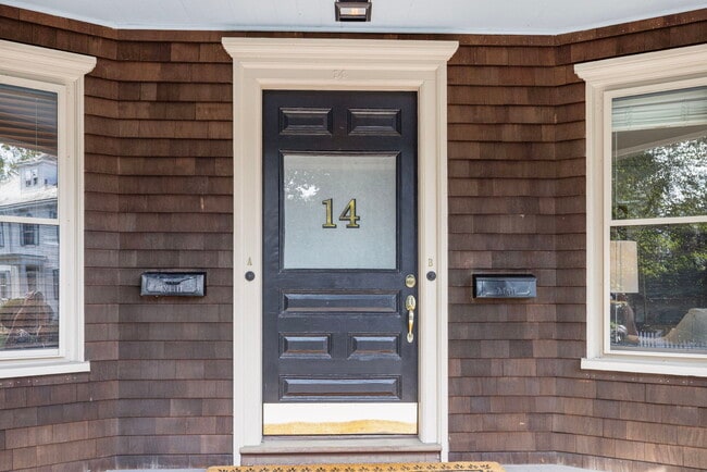 Photo - 14 Greenough Pl