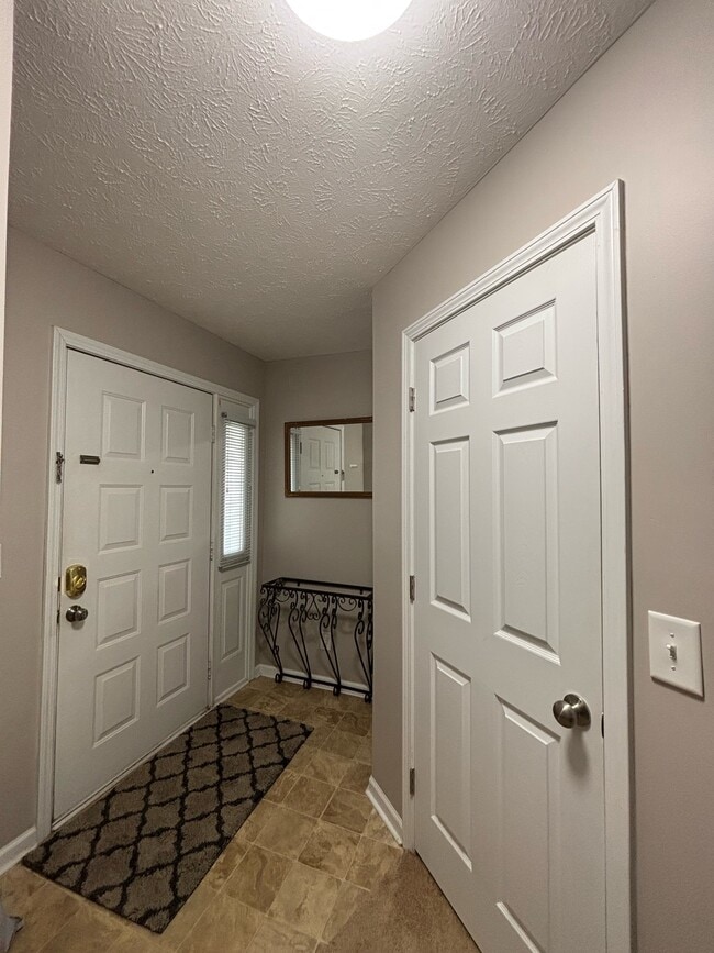 Photo - 1006 Brookhollow Dr