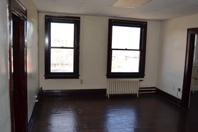 Photo - 160 Fayette St Unit Apt D