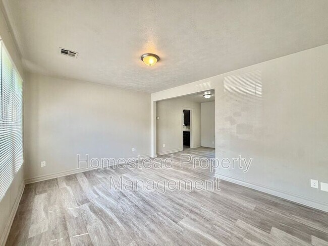 Photo - 3513 NW 26th St