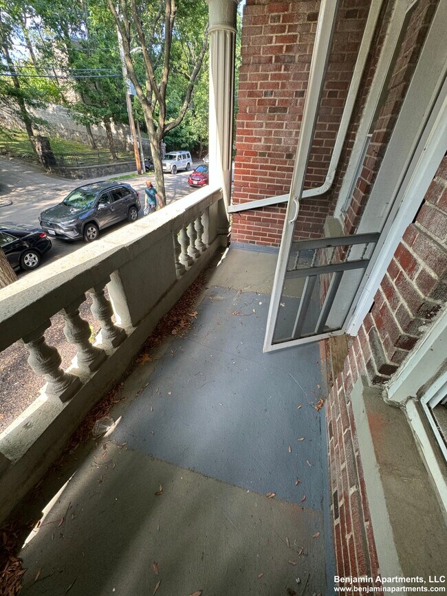 Photo - 9A Egremont Rd
