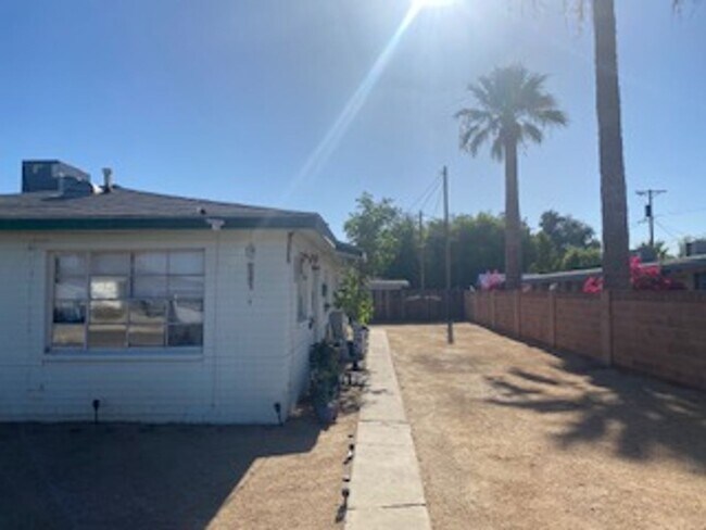Photo - 7532 N 21st Ave Unidad 2