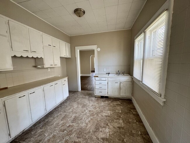 Photo - 2 bedroom 1 bath home in Rock Island