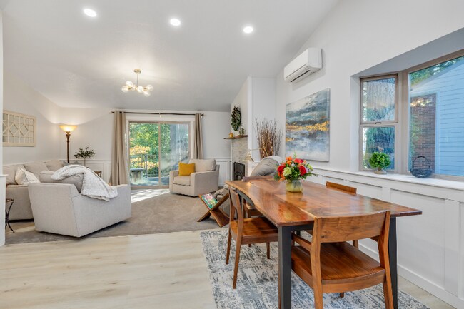 Photo - 1200 NE Territorial Rd