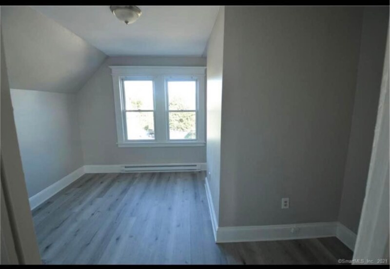 Photo - 497 Carroll Ave