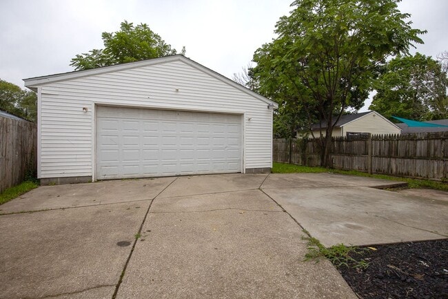 Photo - 3422 W 52nd St