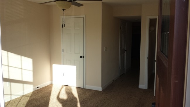 Photo - 10557 Ellis Rd