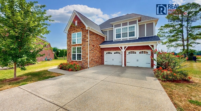 Building Photo - Gorgeous, Luxury home in Marymont Springs! Neighborhood pool & playground!