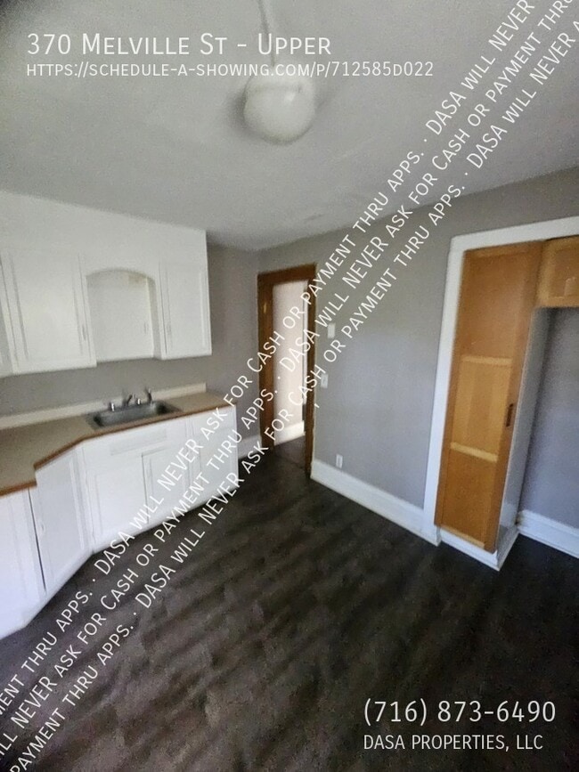 Photo - 370 Melville St Unit Upper