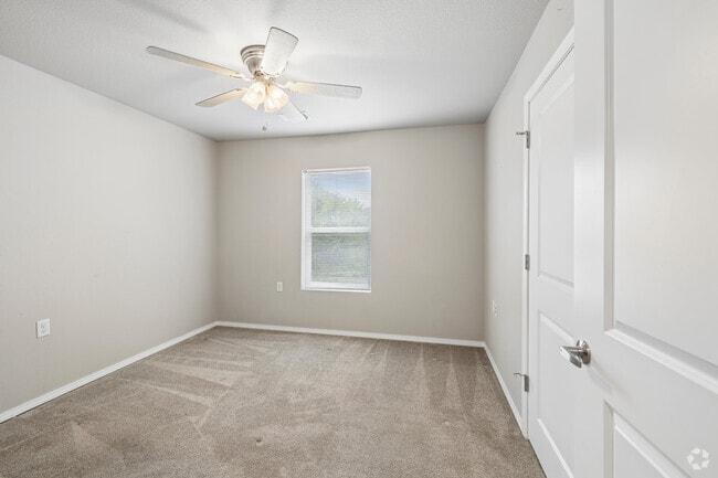 1BR, 1BA - 625SF - Bedroom