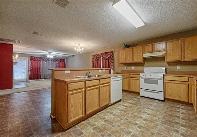 Photo - 909 Simi Dr House