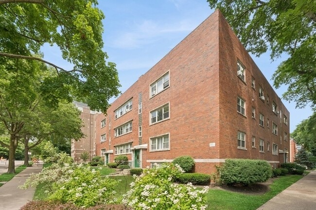 Building Photo - 205 Custer Ave Rental