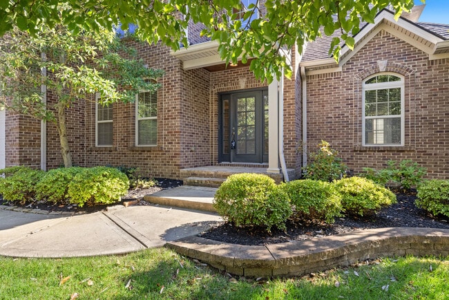 Photo - 916 Star of Danube Way