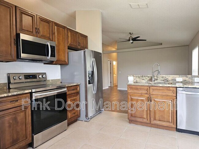 Photo - 1528 Ridge Pointe Dr