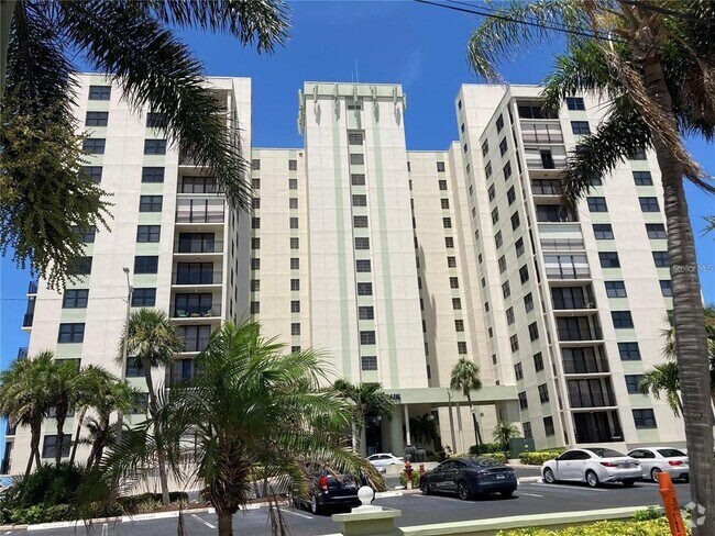 Building Photo - 3820 Gulf Blvd Unit 808 Rental