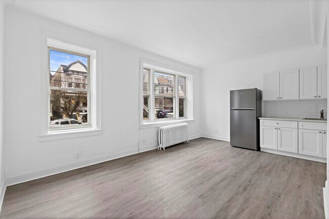 Photo - 137 Kensington Ave Unit 101