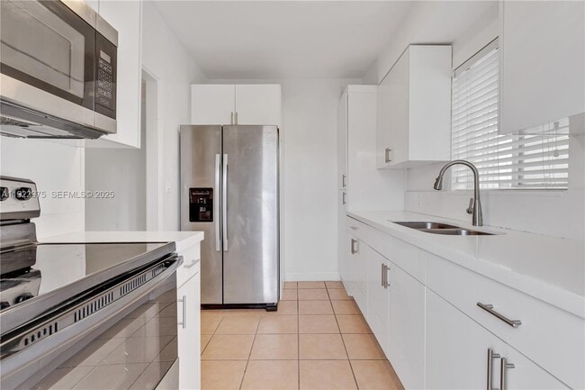 Photo - 505 SW 11th St Unit 505