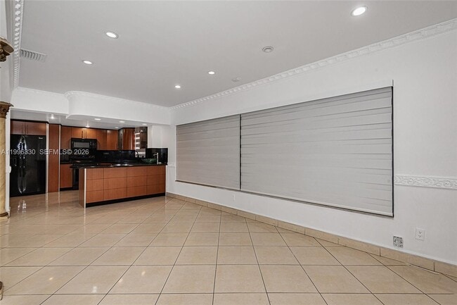 Photo - 2545 NE 207th St