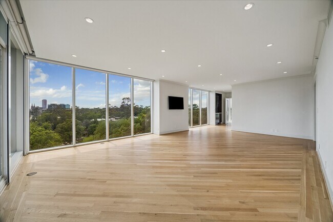 Photo - 121 N Post Oak Ln Unidad 706