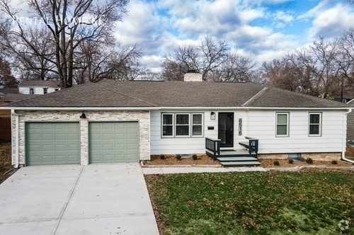 Building Photo - 6516 W 78th St Rental