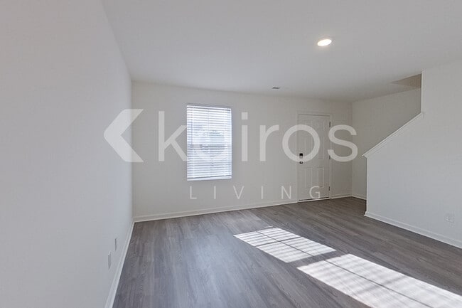 Photo - 7020 Moss Creek Way