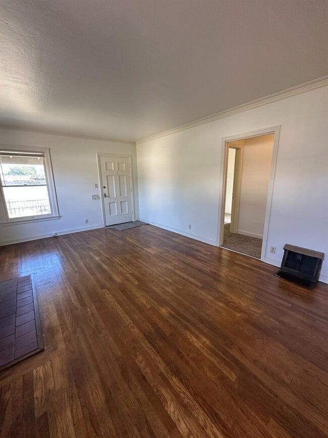 Photo - 330 W Olive Ave