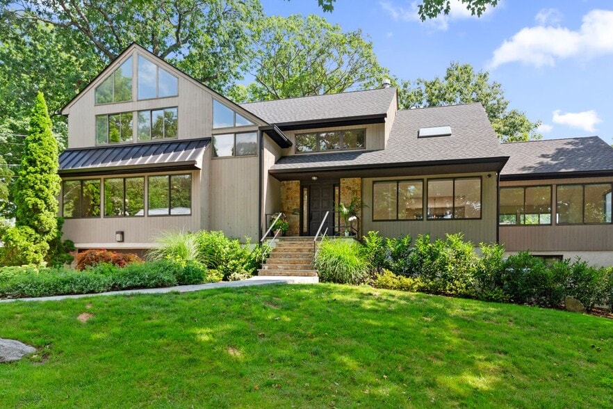 27 Stone Cabin Rd