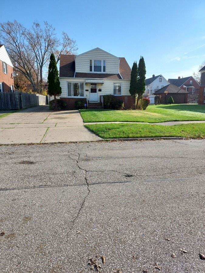 Photo - 2513 E 126th St Unidad Close to Shaker Square