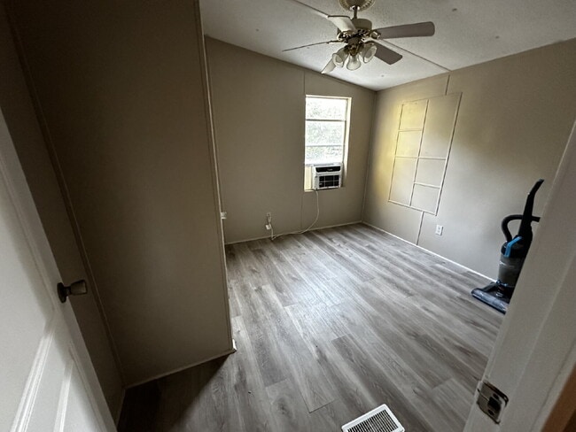 Photo - 3 Bedroom 2 Bath home on a corner lot in Anacoco, LA