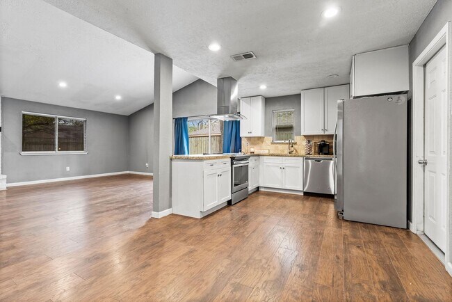 Photo - 23135 Birnam Wood Blvd