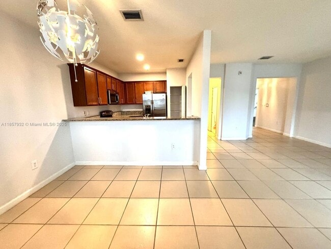 Photo - 10630 NW 88th St Unit 221