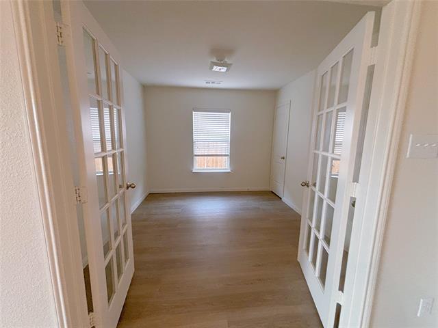 Photo - 324 Lavaca Dr