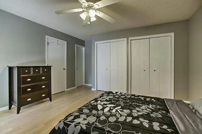 Photo - 203 Deerfield Ln