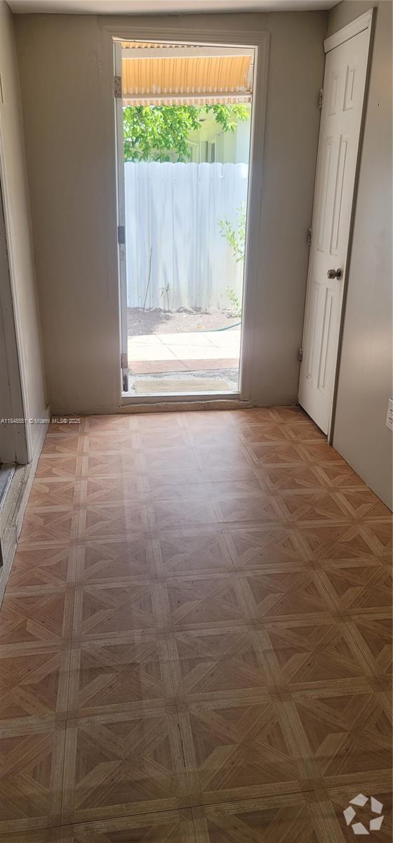 Building Photo - 760 NE 166th St Unit B Rental