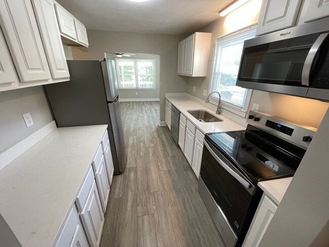 Photo - Great Location Private Setting Home For Rent