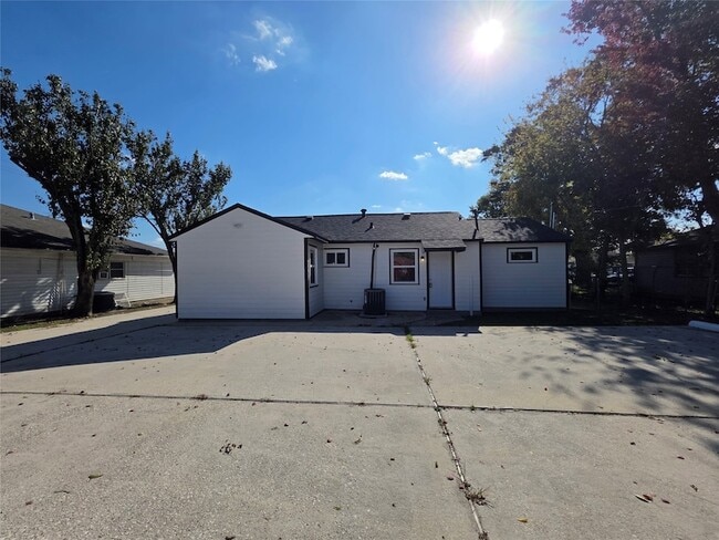 Photo - 13379 Force St