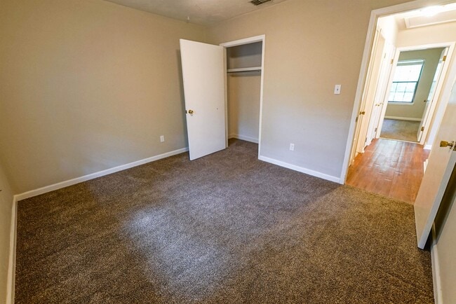 Photo - 2230 Mandrell Ct