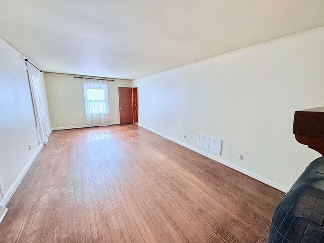 Photo - 1773 6 Mile Hwy