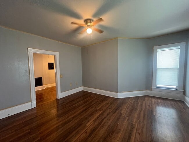 Photo - 1236 Chestnut St Unit Apt. B