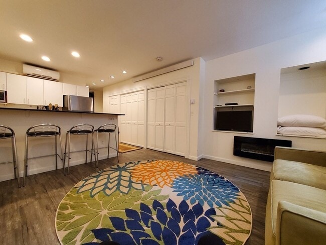 Photo - 17 Chestnut St Unit 1