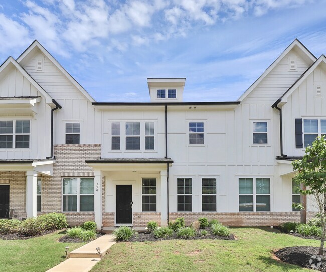 Building Photo - 730 Herlong Ave Rental