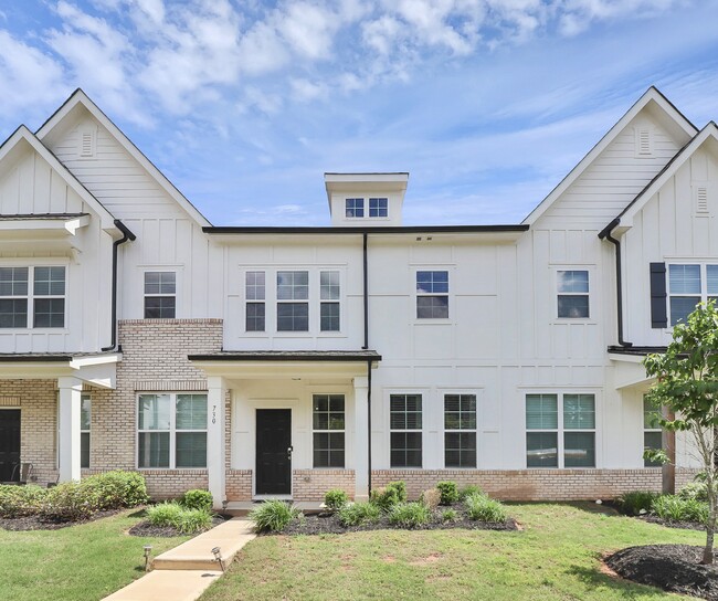 Photo - 730 Herlong Ave Townhome