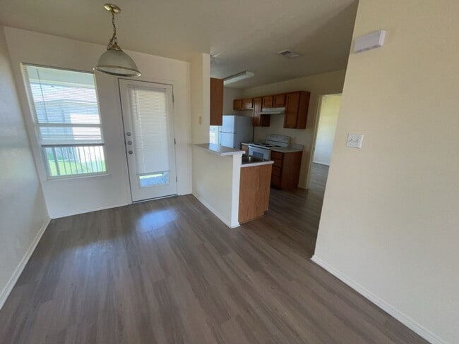 Photo - 5705 Greengate Dr Unidad D