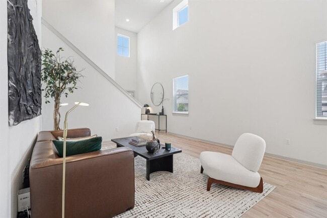 Photo - 220 Merrick Rd