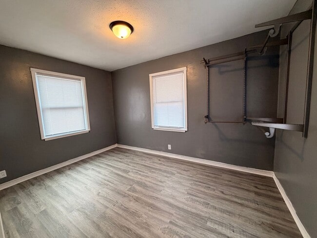 Photo - N 14th St Triplex Unit = 21 N 14th St