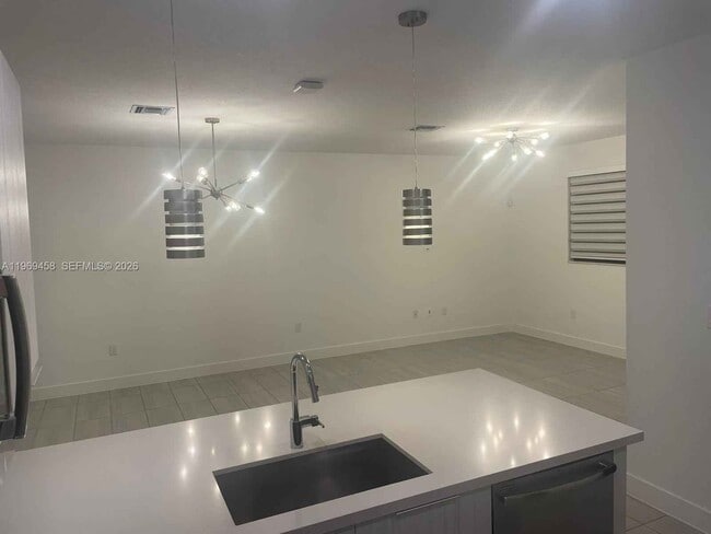 Photo - 10445 NW 81st Terrace Unidad 10045