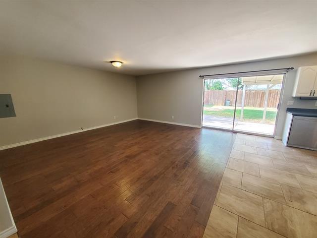 Photo - 1905 Fairfield Dr