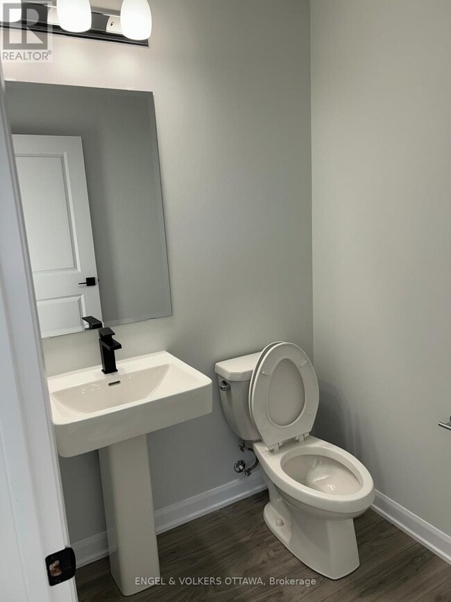 Photo - 829 Arcadian Private