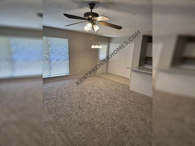 Photo - 6300 Buckingham Trail