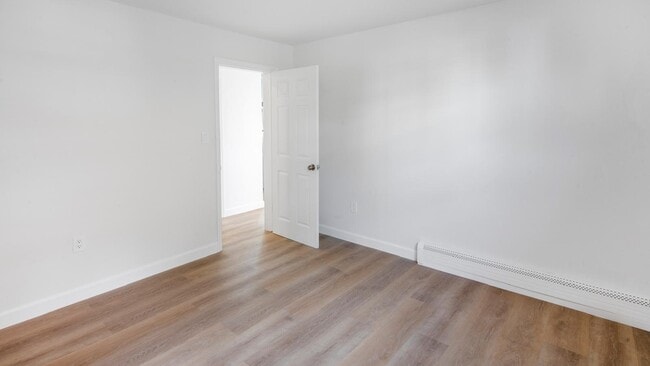 Photo - 6407 Granton Ave Unidad 3